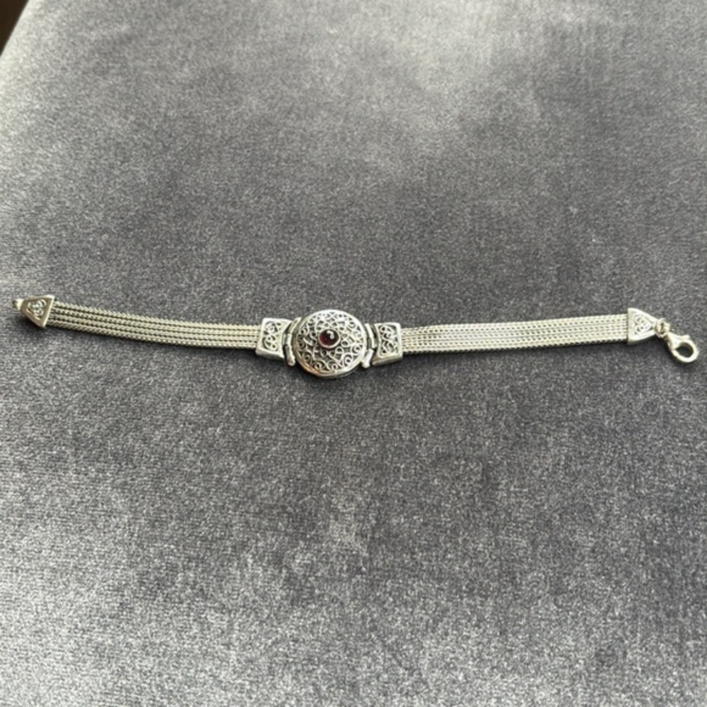 Vintage Sterling Silver 925 Filigree Heart Bracelet Red Garnet Gothic Boho - Picture 4 of 16